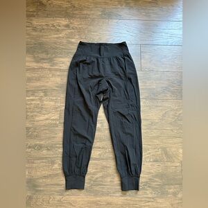 Lululemon black joggers